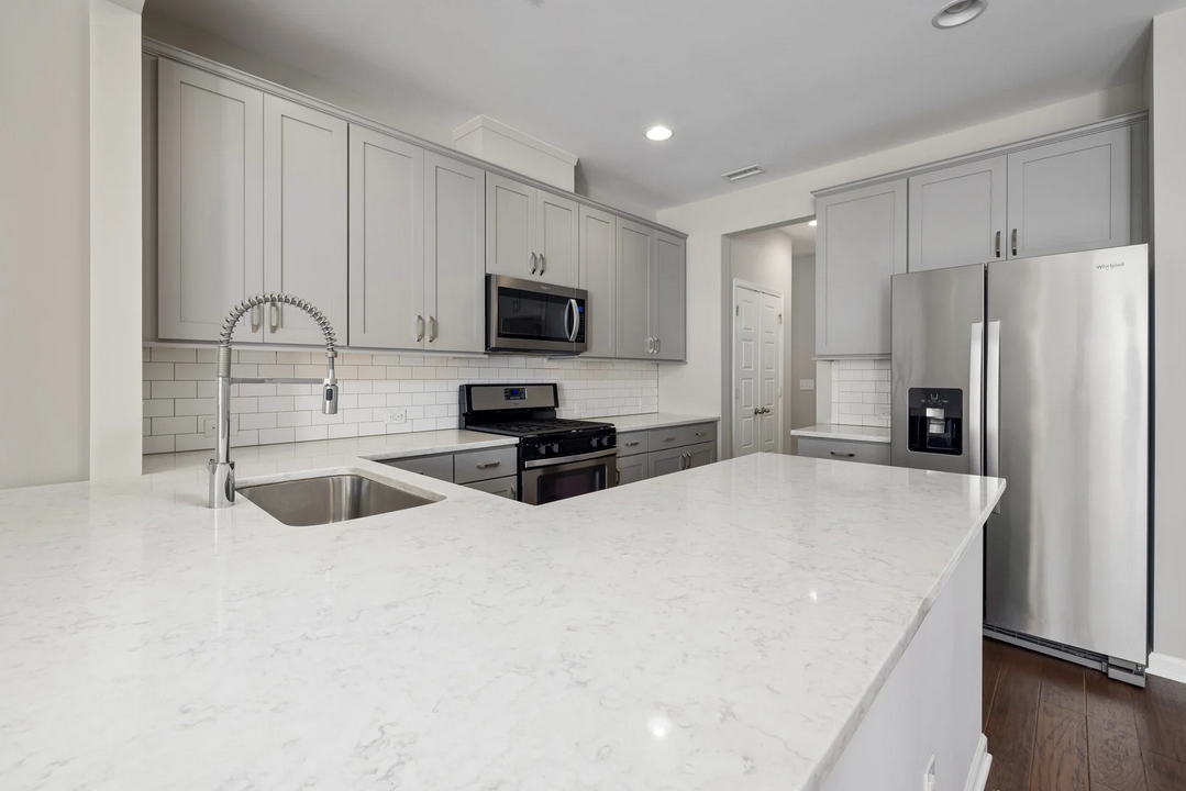Matte vs Glossy Countertop